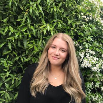 Babysitter in Christchurch: Hannah