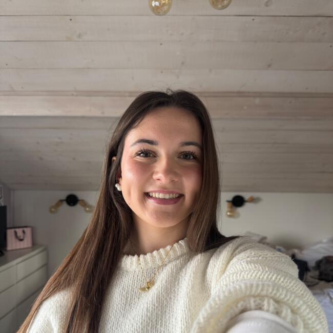 Babysitter in Sciez: Cali