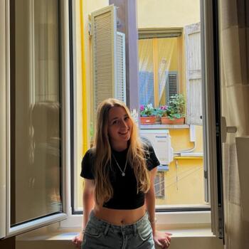 Canguro en Viladecans: Abril