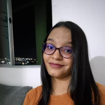 Babysitter in Belo Horizonte: Sabrina