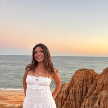 Babysitter in Lisbon: Marharyta