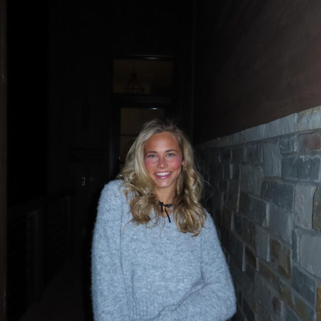 Babysitter in Fayetteville (Arkansas): Ella