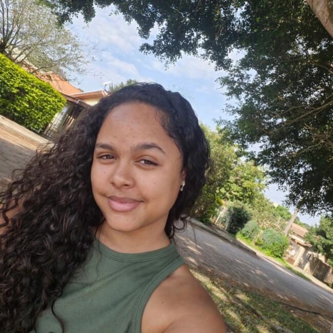 Babá em Paranapanema: Alice