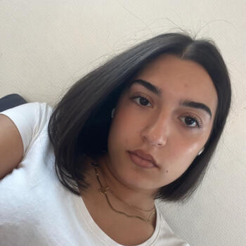 Babysitter in Montayral: Lilya