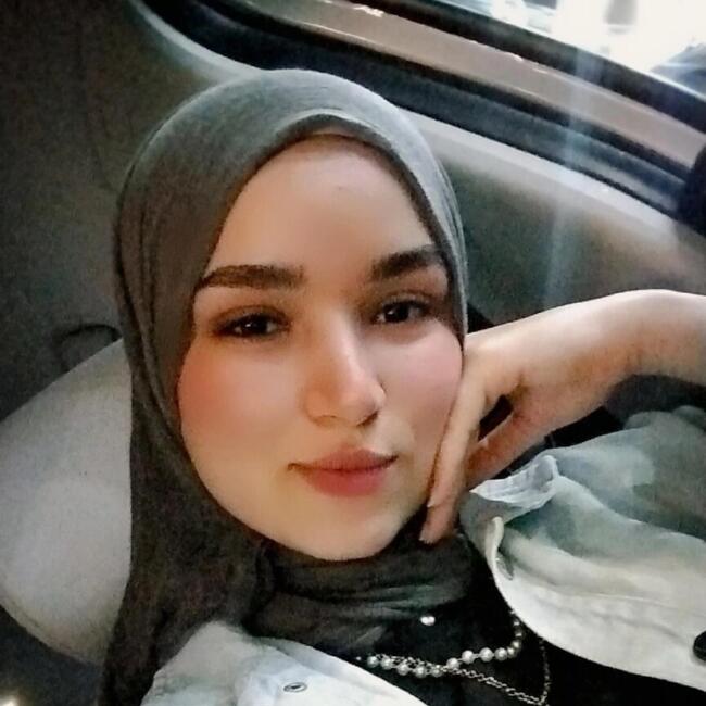 جليسة أطفال في الدمام: Rewan