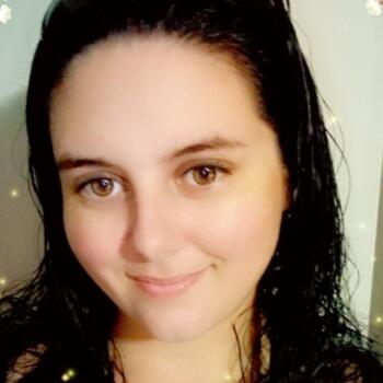 Babysitter in Hervey Bay: Mel
