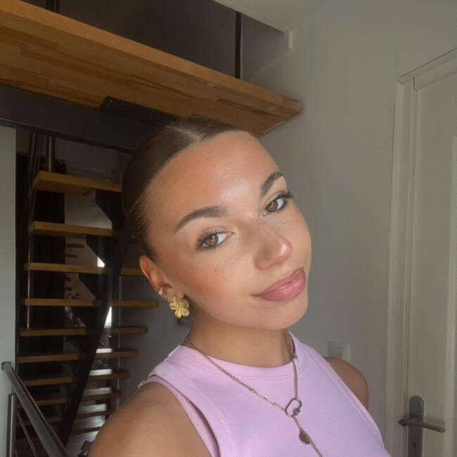 Babysitter in Anzin: Emma