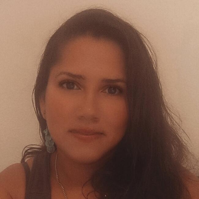 Babysitting job in Fargues-Saint-Hilaire: Shirley