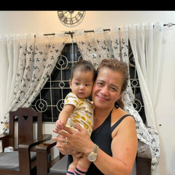 Nanny in Dublin: Gina