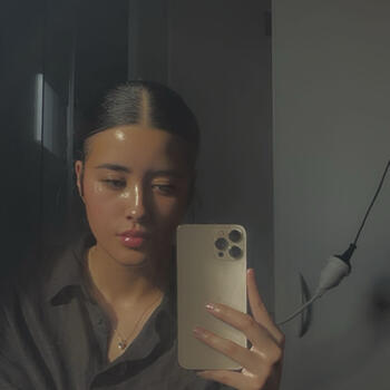 Babysitter in Manaia: Samantha