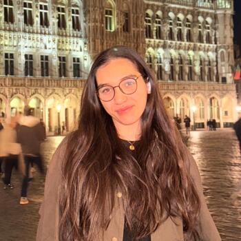 Babysitter in Namür: Maryem