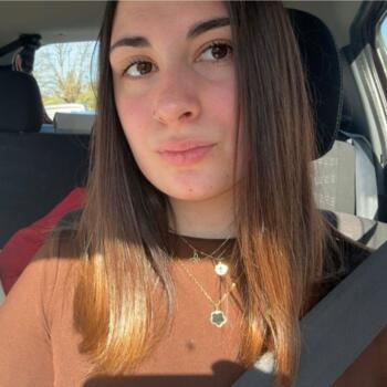 Babysitter in Saintes: Melina