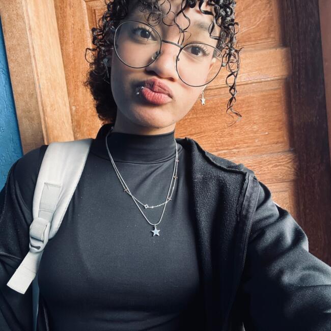 Babá em Teresópolis: Isabela