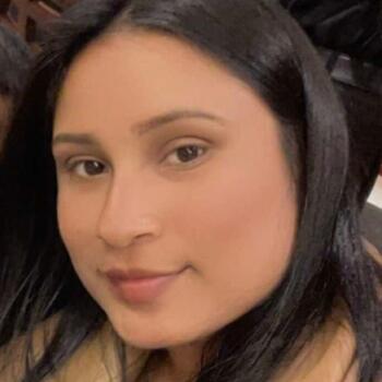 Babysitter in Chimbote: ANGIE KIARA