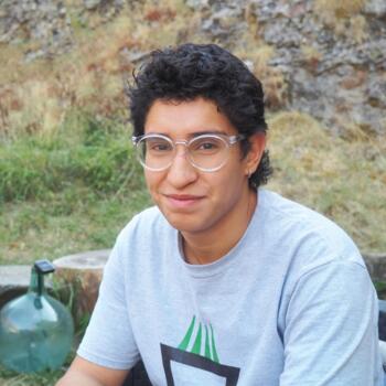 Canguro en Gijón: Gabriel