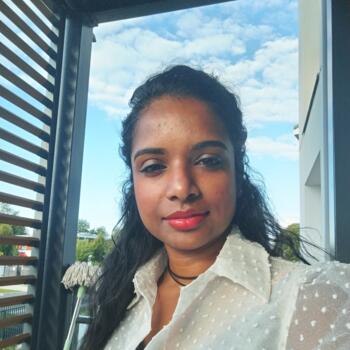 Babysitter in Scionzier: Sinthujah