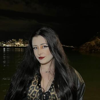 Canguro en Corvera de Asturias: Yaiza