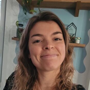 Babysitter Cappelle-la-Grande: Emilie
