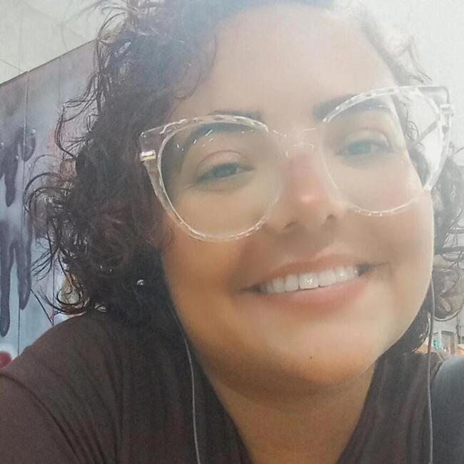 Babysitter in Niterói: Rafaela