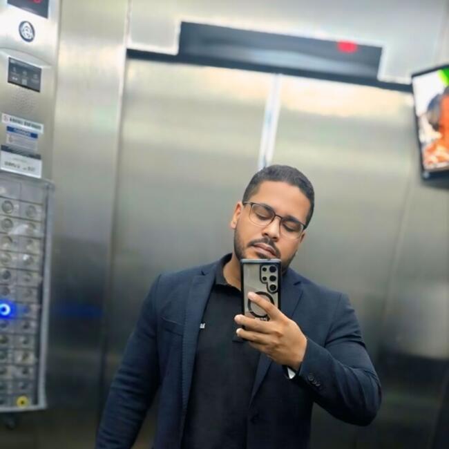 Emprego de babá em Serra: Deivison