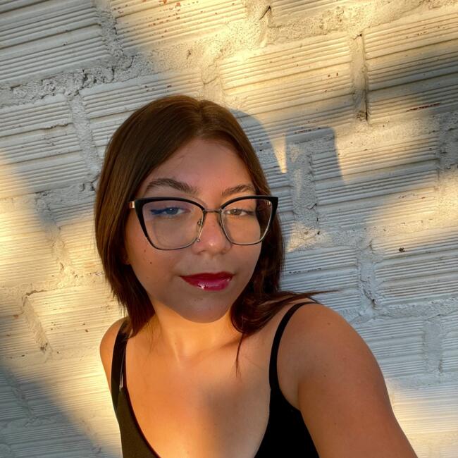 Babysitter in Palhoça: Luiza