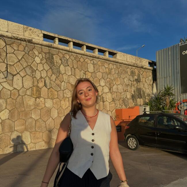 Babysitter in Lisbon: Catarina