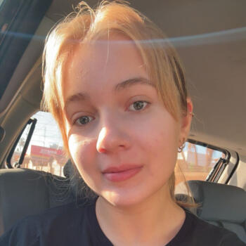 Babysitter in Jatai: Bianca