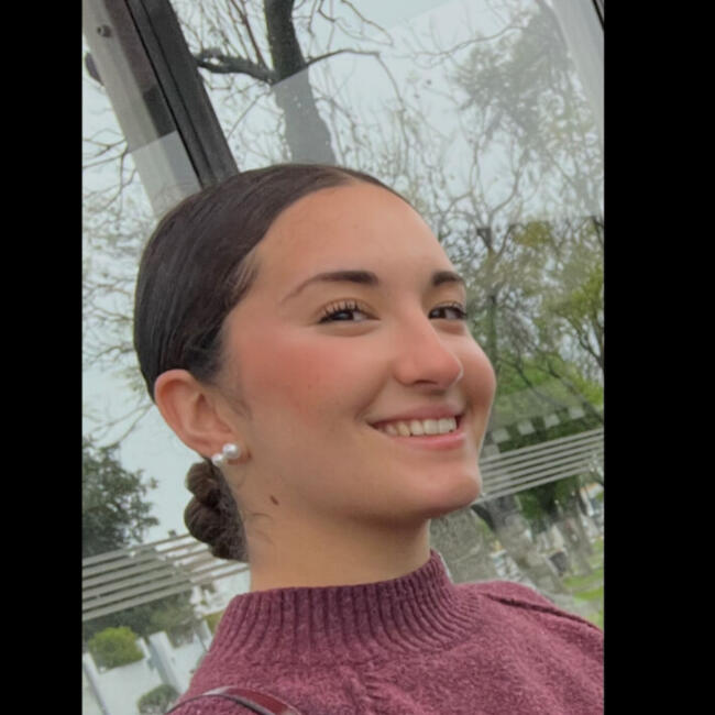 Nanny in Valencina de la Concepción: Daniela