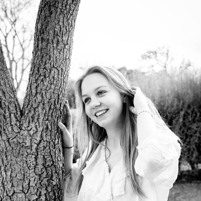 Babysitter in Plougourvest: Laurine