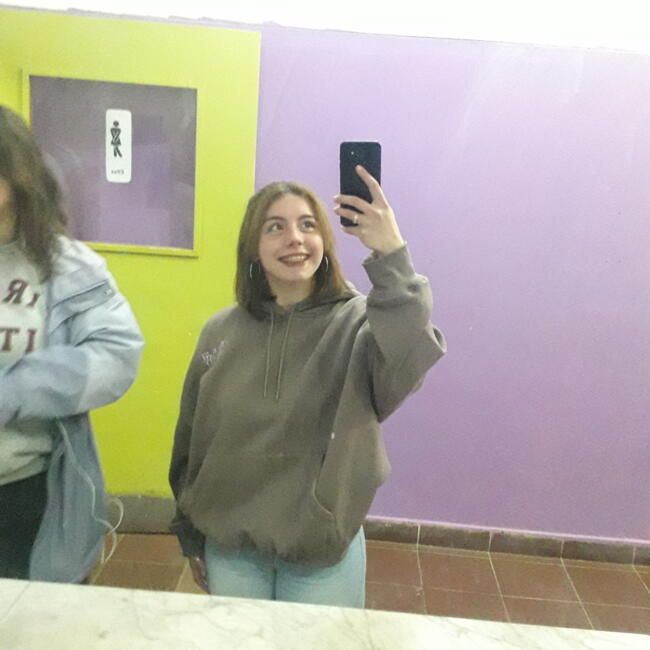 Babysitter in Salinas: Micaela Villanueva