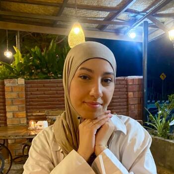 Babysitter in Reims: Naëla