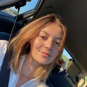 Babysitter in Sigean: Alicia