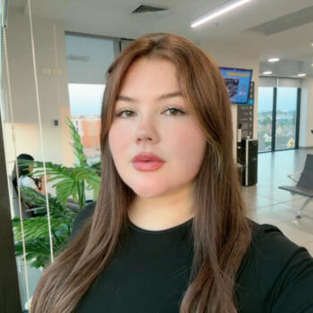 Niñera en Lo Barnechea: Valthiare