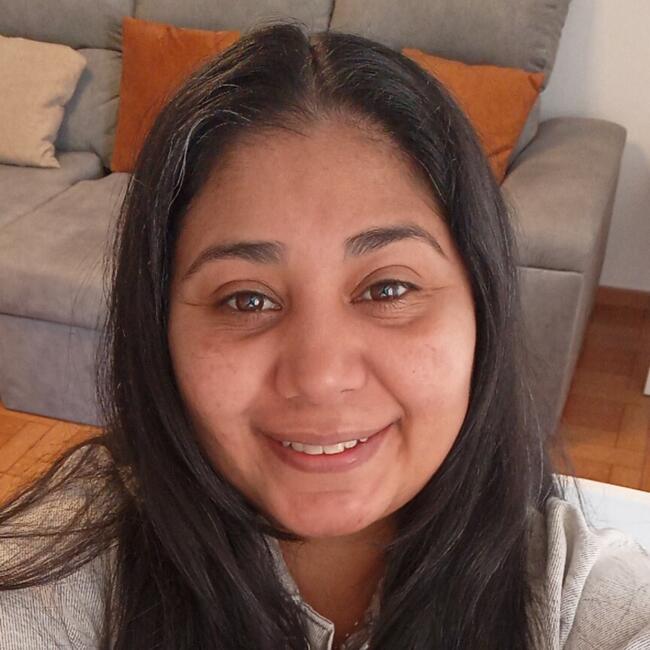 Nanny in Meliana: Elizabeth