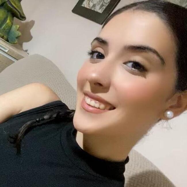 Nanny in Seville: Celia