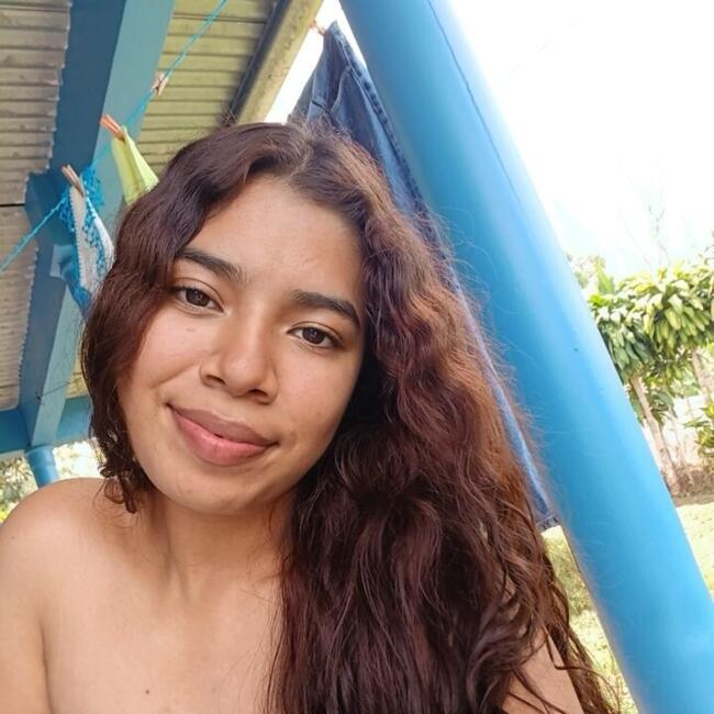 Babysitter in David: Darisneth