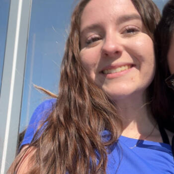 Babysitter in Saint-Vallier (Auvergne-Rhône-Alpes): Lola