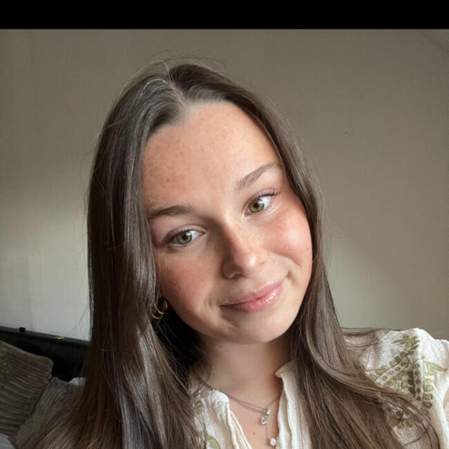 Babysitter in Groléjac: Coline