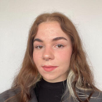 Babysitter in Échandens: Ema