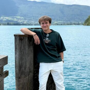 Babysitter in La Rochelle: Eloys