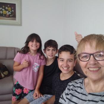 Babá em Curitiba: Mari