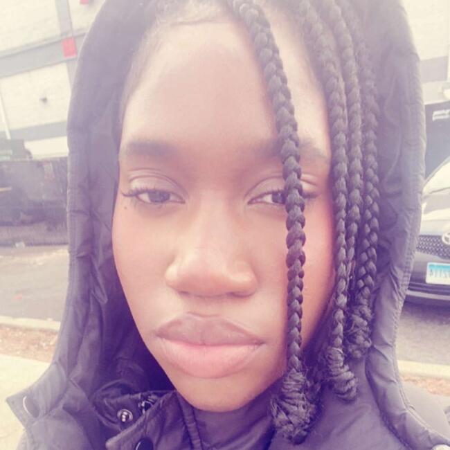 Babysitter in Staten Island: Caroline