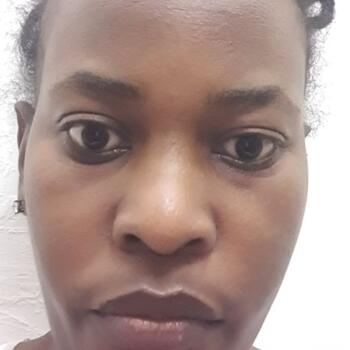 Nanny in Mudayrah: Murungi