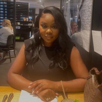 Eltern Halle: Raveline Marie