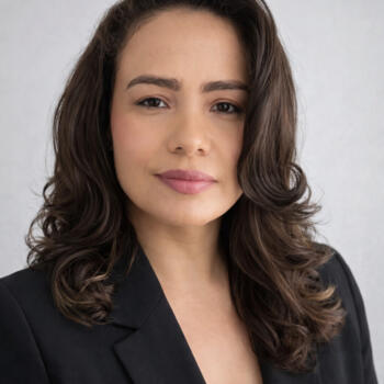 Babysitter Seixal: Mônica