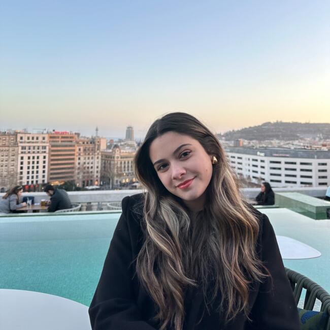 Babysitter in Coimbra: Carolina