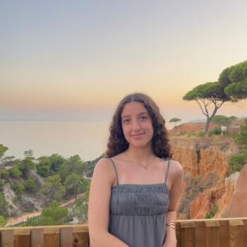 Babysitter in Valencia: Lucia