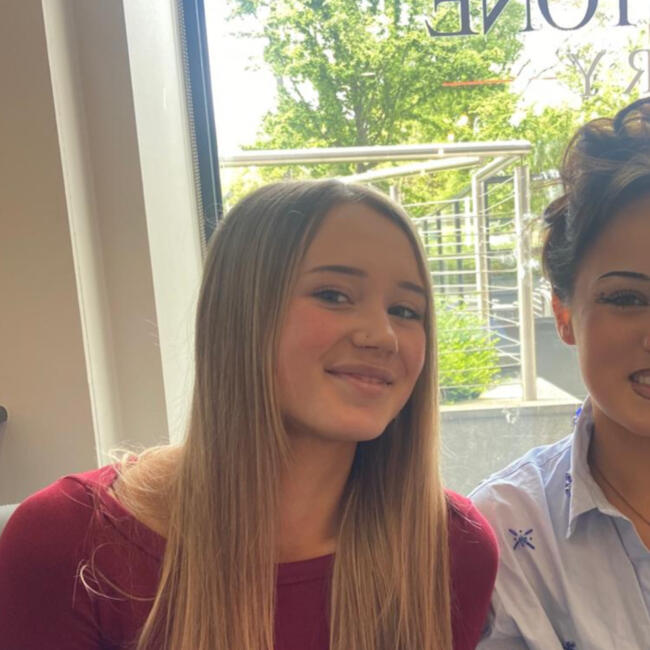 Babysitter in Ballyboden: Lauren