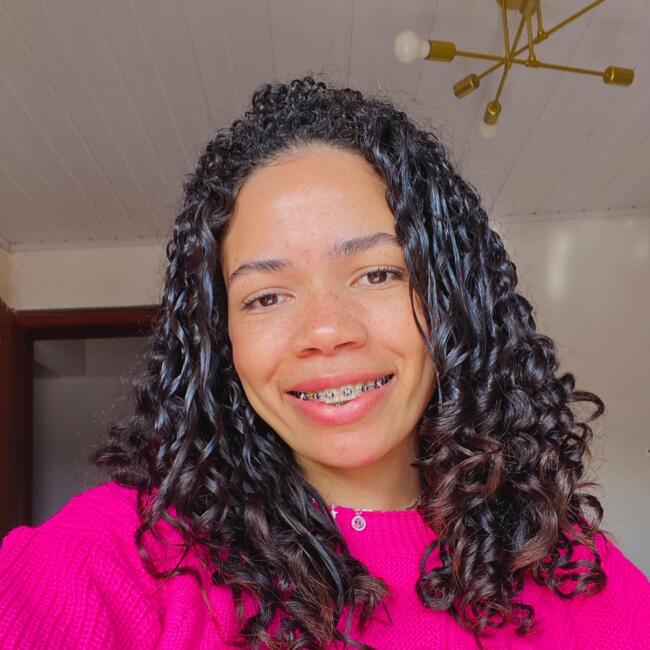 Babysitter in Petrópolis: Joice