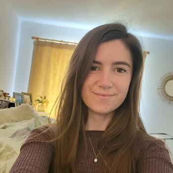 Nanny in Cheltenham: Jasmine